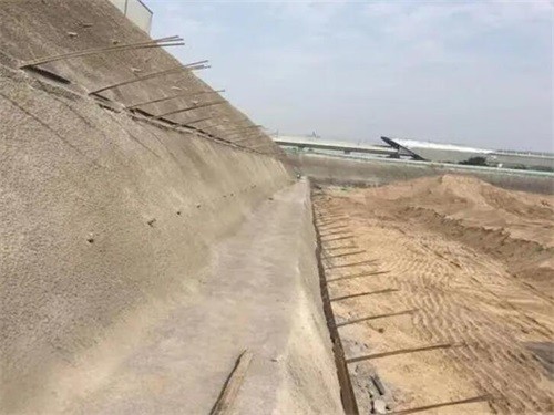 静安河道边坡加固